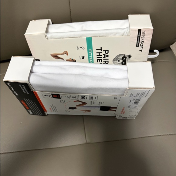 BNWT MEN'S LOT 2 PACKS PAIR OF THIEVES SUPER SOFT FITTED TANK TOPS WHITE MEDIUM - Picture 3 of 9